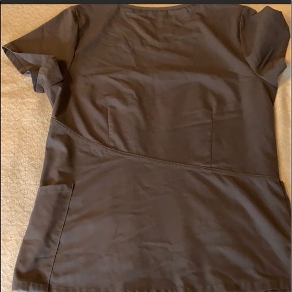 Urbane Ultimate scrub top - Picture 3 of 4